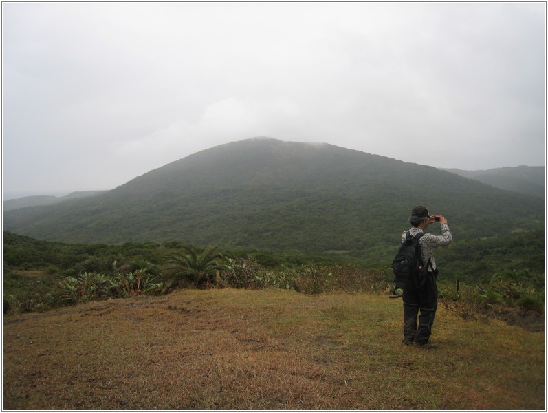 2013-12-08 13-57-12.回望大山母山.JPG